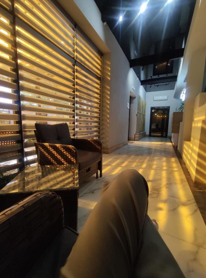 Zest Hotel & Spa Uralsk Exterior foto